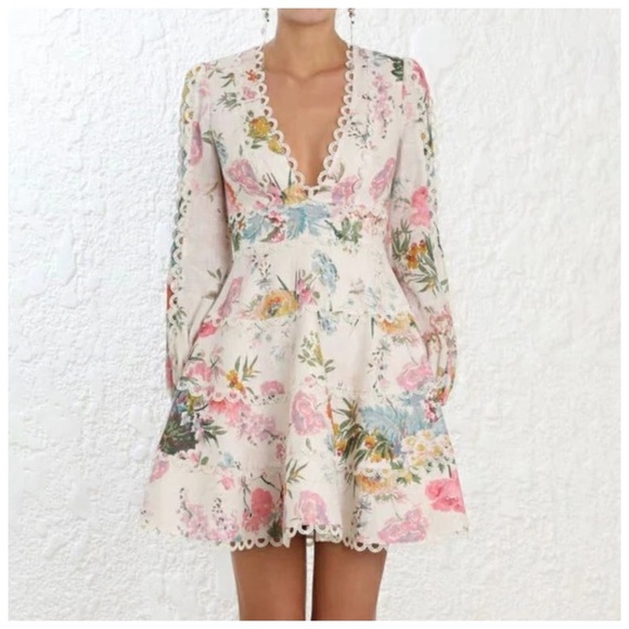 Dresses & Skirts - 🌞 The Bridey Lace Gorgeous Floral Dress